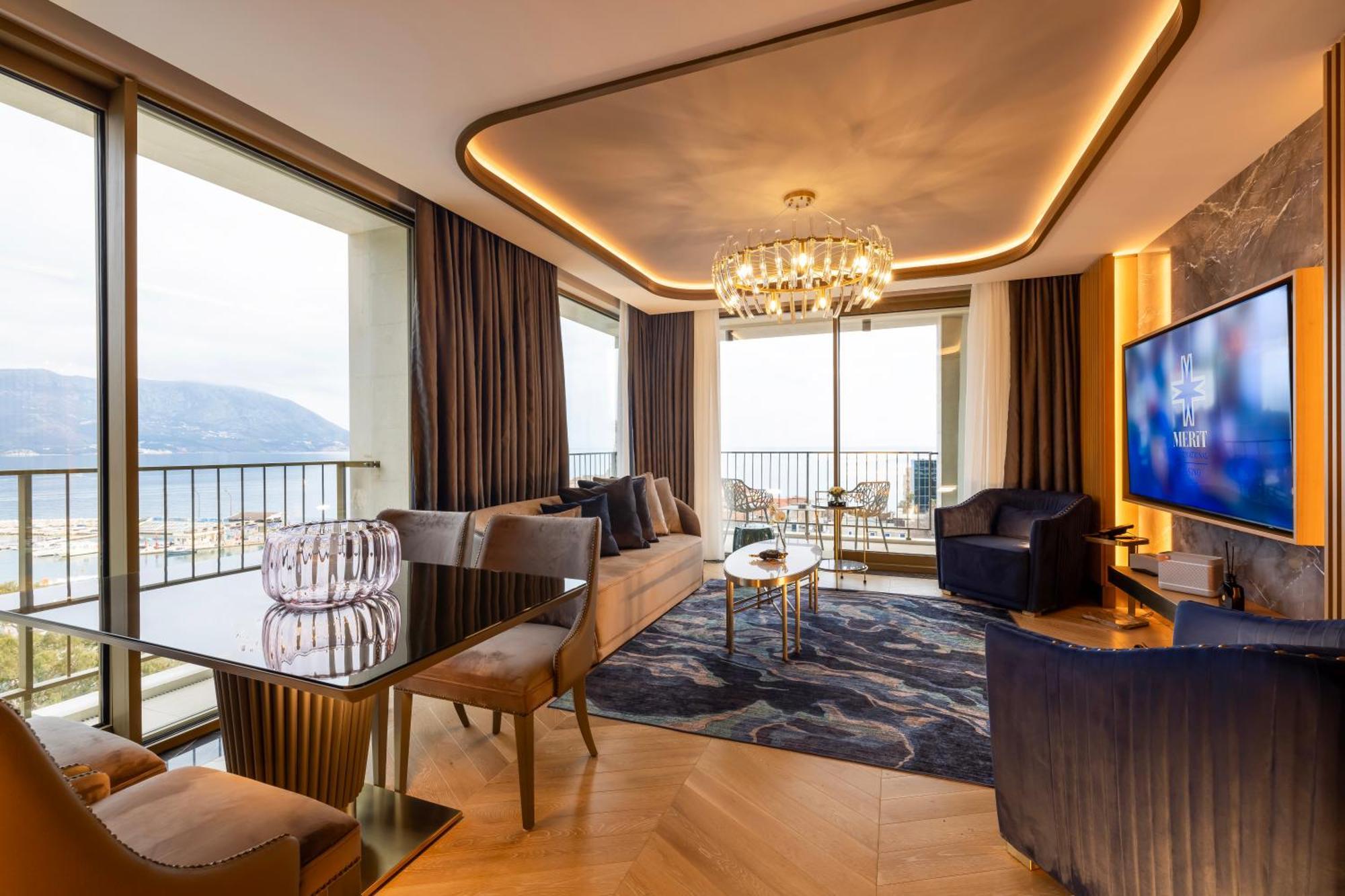 Merit Starlit Hotel & Residences บุดวา ภายนอก รูปภาพ
