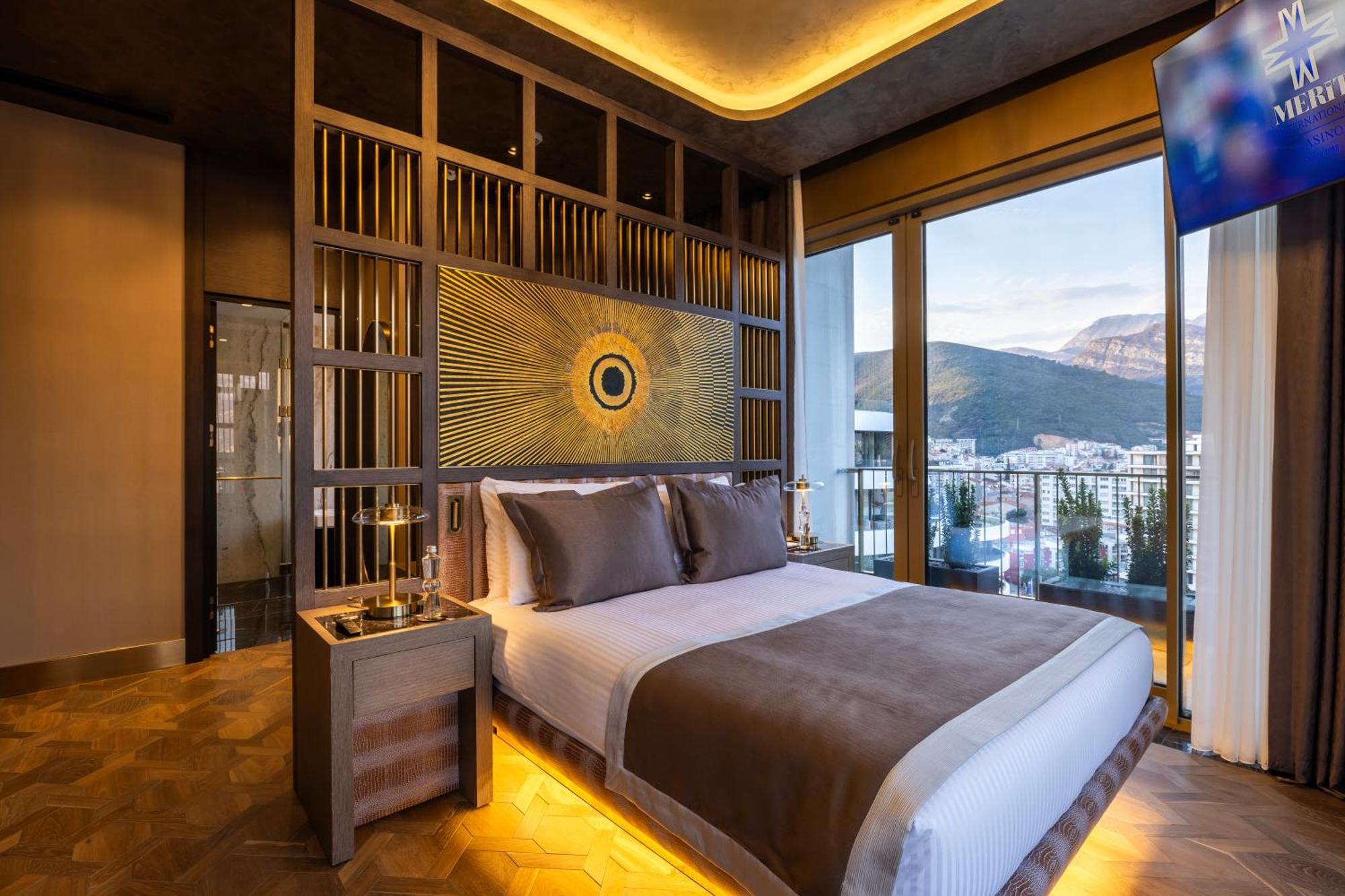 Merit Starlit Hotel & Residences บุดวา ภายนอก รูปภาพ