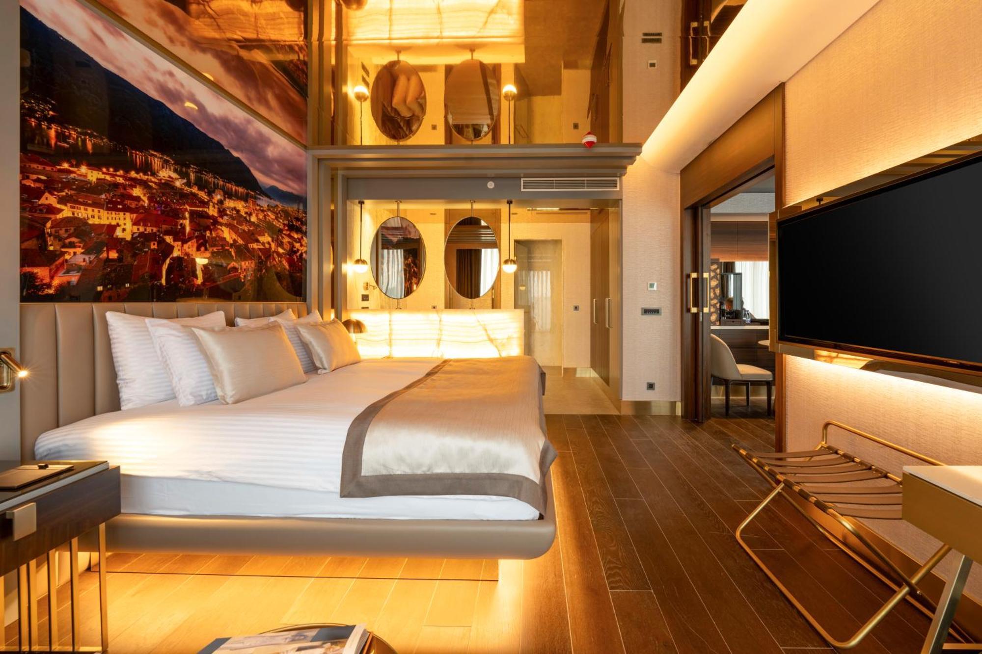 Merit Starlit Hotel & Residences บุดวา ภายนอก รูปภาพ