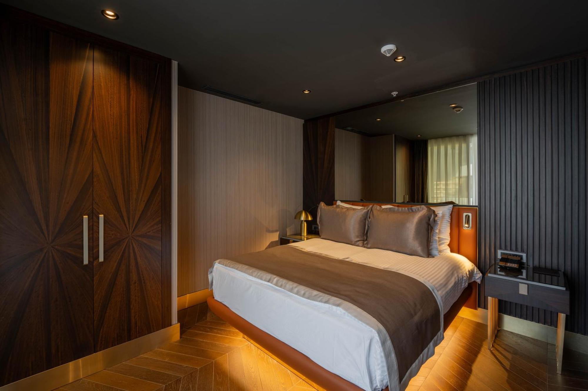 Merit Starlit Hotel & Residences บุดวา ภายนอก รูปภาพ