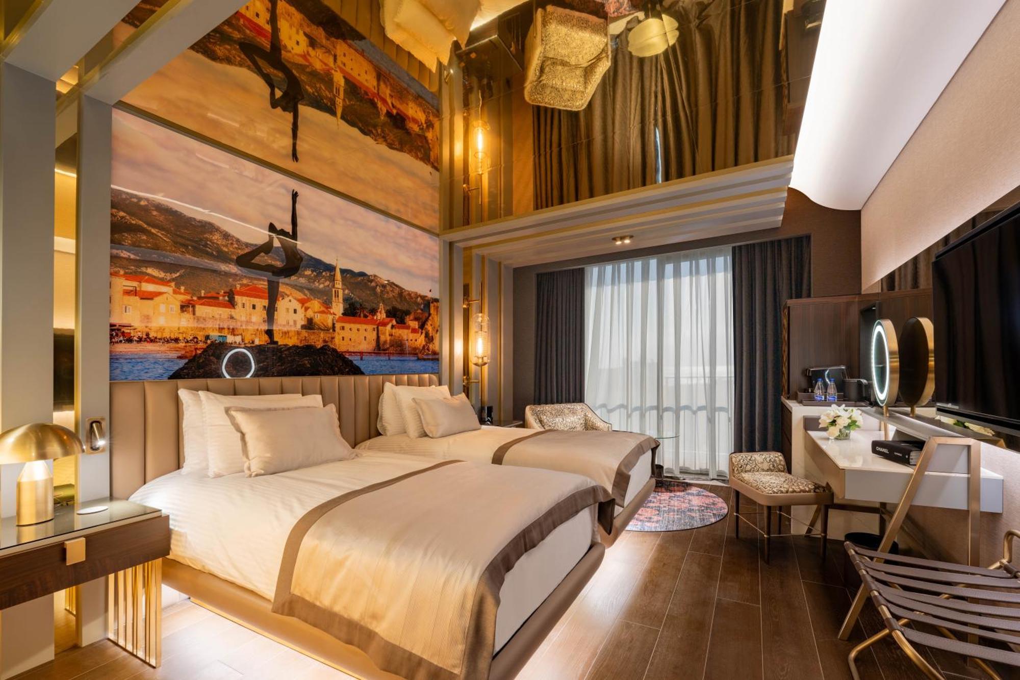 Merit Starlit Hotel & Residences บุดวา ภายนอก รูปภาพ