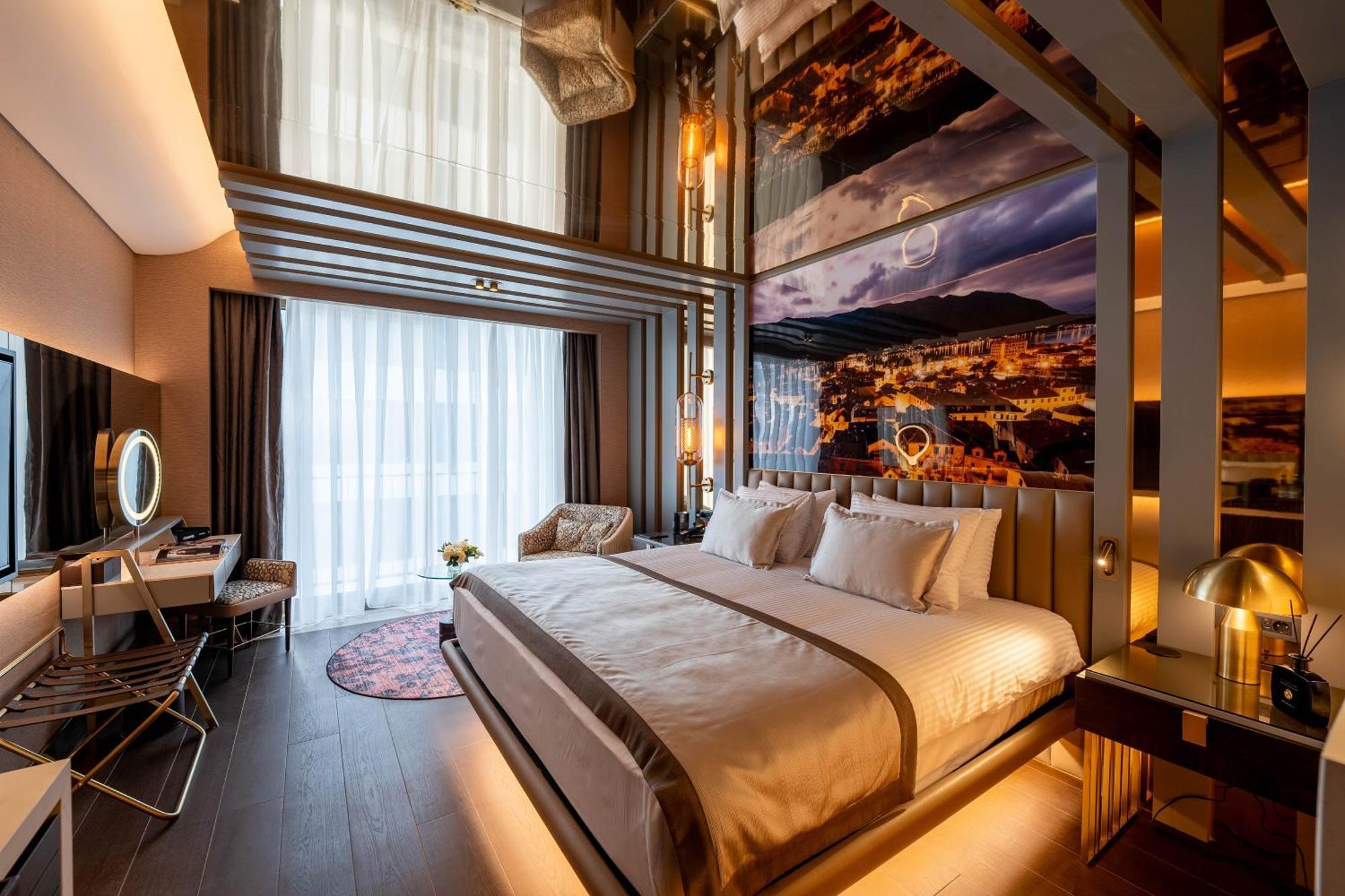 Merit Starlit Hotel & Residences บุดวา ภายนอก รูปภาพ