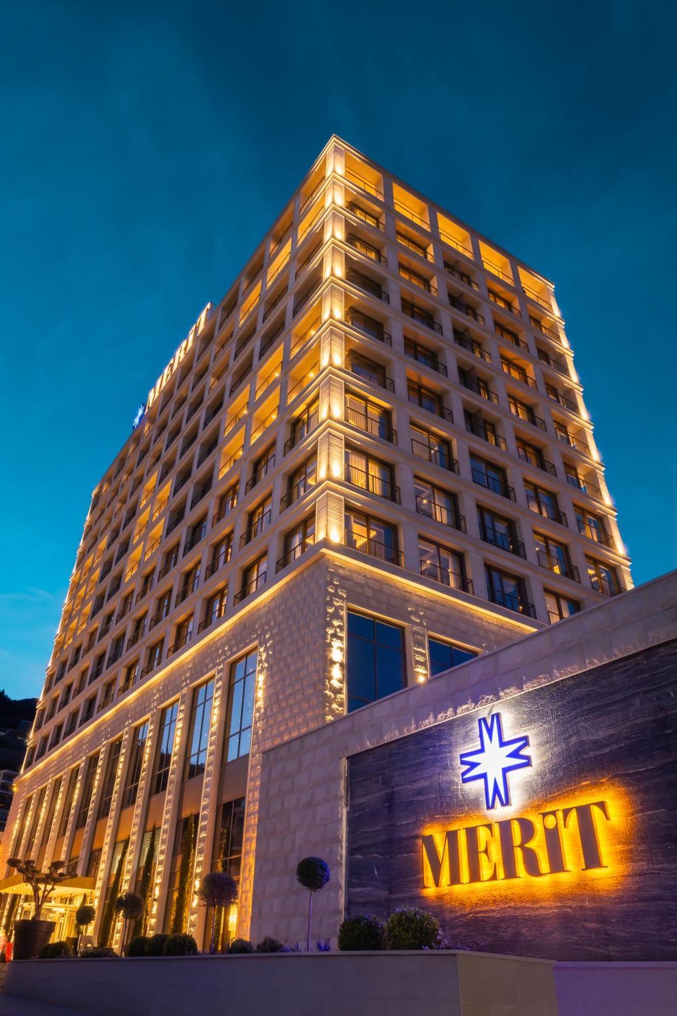 Merit Starlit Hotel & Residences บุดวา ภายนอก รูปภาพ
