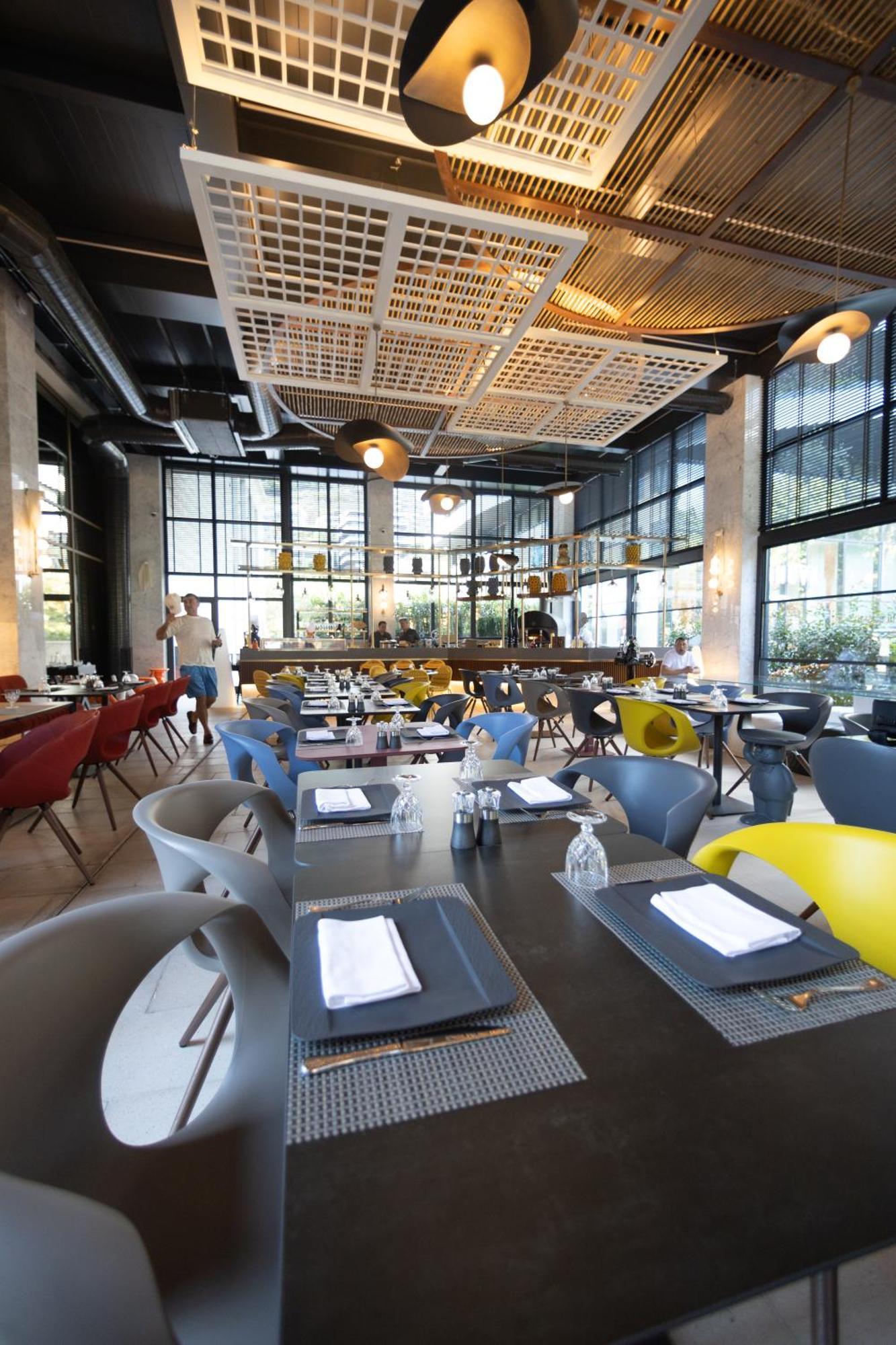 Merit Starlit Hotel & Residences บุดวา ภายนอก รูปภาพ